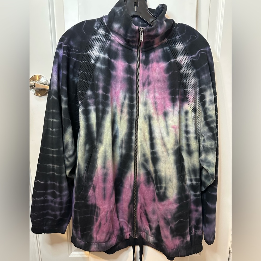 NWT! AMERICAN EAGLE TIE DYE ZIPPERED SWEATER